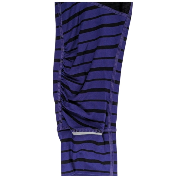 Athleta Relay Purple Stripe Tight/Legging Sz M EUC - Picture 6 of 14